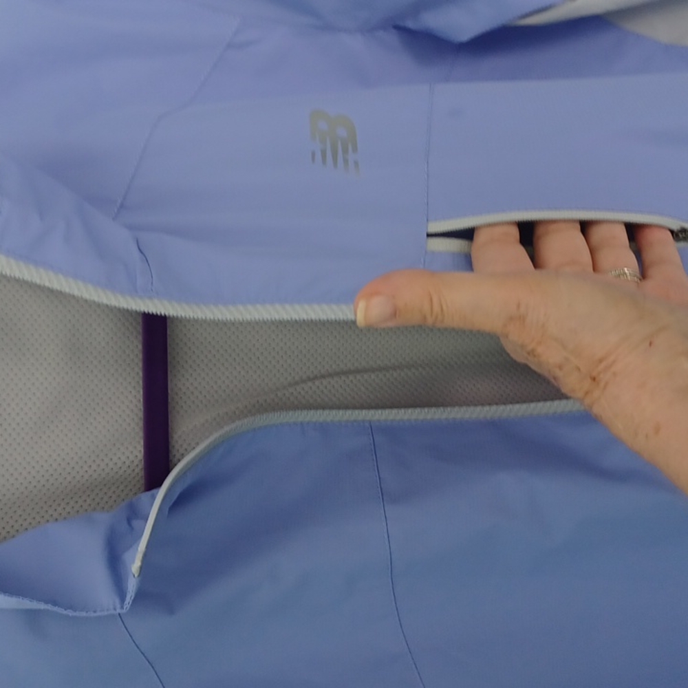 New Balance Lightweight Jacket, Multiple Pockets,… - image 5